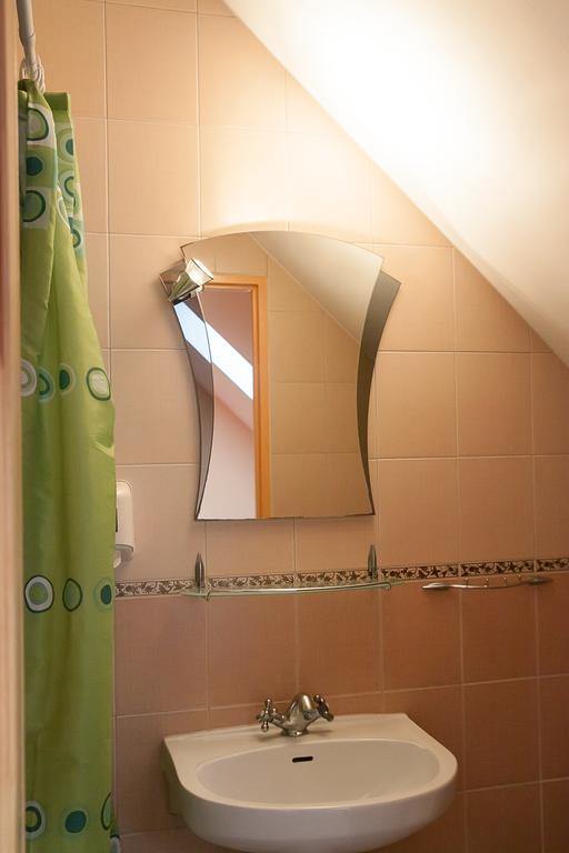Hotel Aeroplan Zielona Gora  Room photo